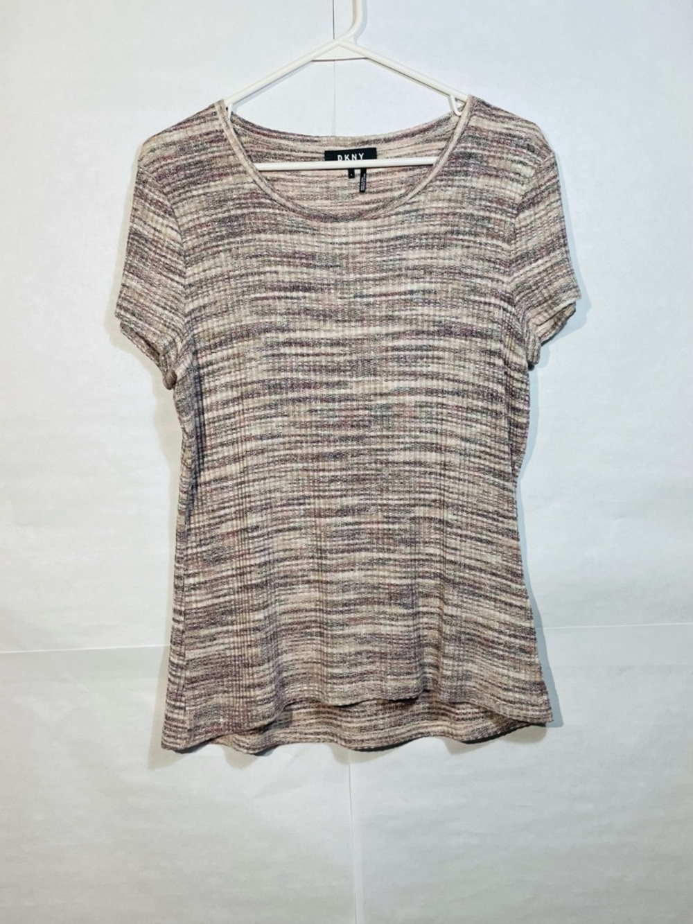 DKNY Large Short Sleeve Scoop Neck Tee in Neutral Multi Pink & Grey GUC